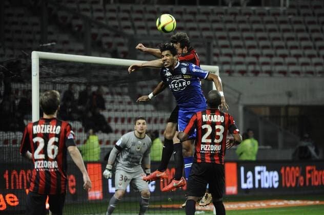 Fußball, Frankreich, OGC Nizza - SC Bastia Brandao (SCB) - Fussball Frankreich, Ligue 1, OGC Nice vs. Bastia SC - 26 02 2016 FranckPennant Panoramic 