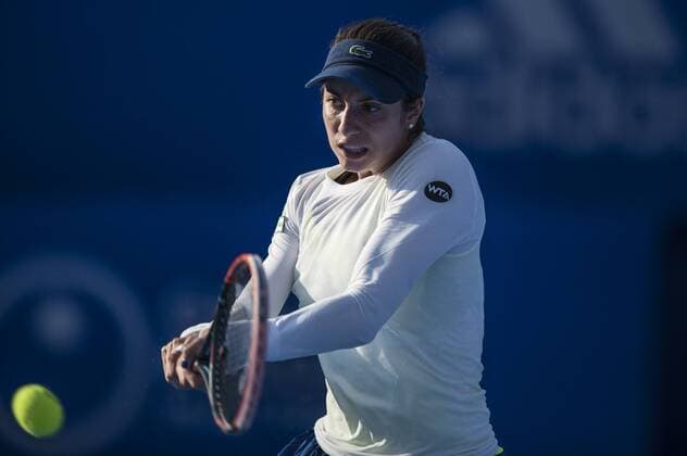 (160227) -- GUERRERO, Feb. 26, 2016 -- Christina Mchale of the United States competes during the women s singles semifinal match against Dominika Cibulkova of Slovakia at the Mexican Open 2016 in Acapulco, Mexico, on Feb. 26, 2016. Dominika Cibulkova won 2-0 to enter the final. Jesus Espinosa) (jp) (sp) (SP)MEXICO-ACAPULCO-TENNIS-MEXICAN OPEN e JesusxEspinosa 