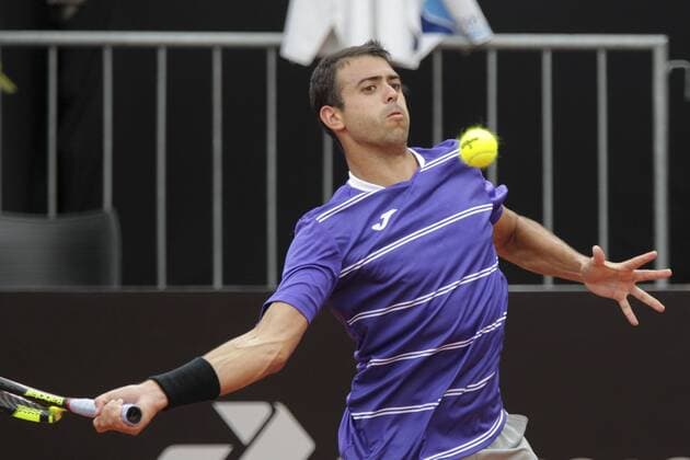 Spanish tennis player Inigo Cervantes in action against his compatriot Pablo Carreno Busta during a Brazil Tennis Open semifinal match in Sao Paulo, Brazil, 27 February 2016. EFE Sebastiao Moreira PABLO CARRENO BUSTA VS INIGO CERVANTES !ACHTUNG: NUR REDAKTIONELLE NUTZUNG!  BRA54 20160227-635921997480922511