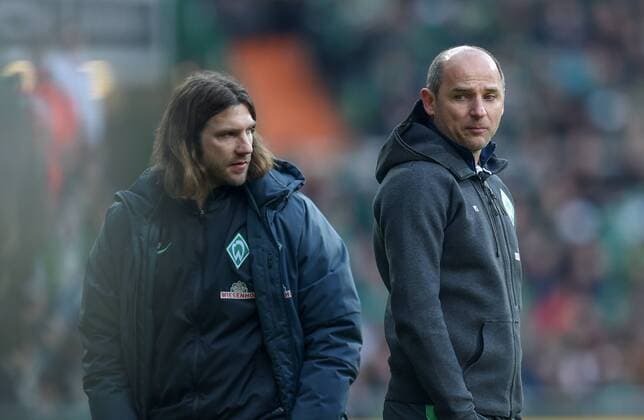 FUSSBALL 1. BUNDESLIGA SAISON 2015 2016 23. SPIELTAG SV Werder Bremen - SV Darmstadt 98 Co-Trainer Torsten Frings (li) und Trainer Viktor Skripnik (re, beide SV Werder Bremen) 