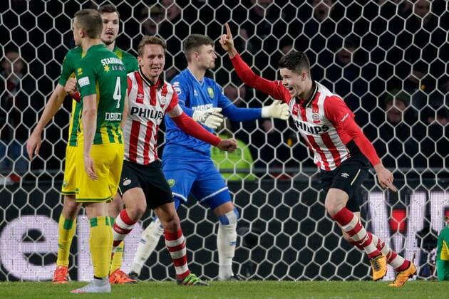 Marco van Ginkel of PSV during the Dutch Eredivisie match between PSV Eindhoven and ADO Den Haag at the Phillips stadium on February 27, 2016 in Eindhoven, The Netherlands PSV Eindhoven v ADO Den Haag Dutch Eredivisie 2015 2016 xVIxxIVx 5057692