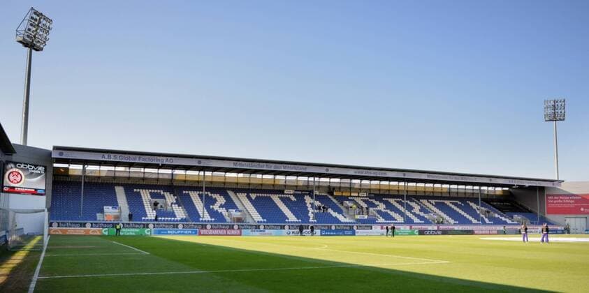 Fußball, Stadiongeschichte SV Wehen Wiesbaden Fußball 3. Liga 27. Spieltag SV Wehen Wiesbaden am 27.02.2016 in der Brita-Arena in Wiesbaden Stadion Ansicht Foto: osnapix ff