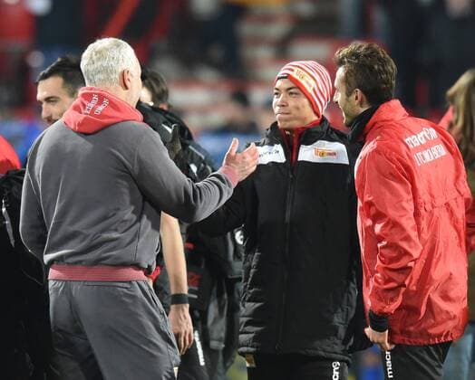 Fussball, Herren, Saison 2015 16, 2. Bundesliga (23. Spieltag), 1. FC Union Berlin - Karlsruher SC 2:1, v. l. Co-Trainer Andre Hofschneider (1. FC Union), Bobby Wood (1. FC Union), Adrian Nikci (1. FC Union), Jubel nach dem Abpfiff, 26.02. 2016,