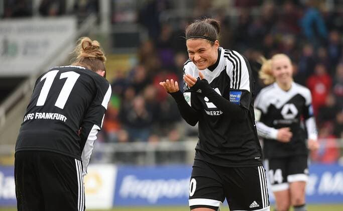 28.02.2016, xjhx, Fussball 1.Bundesliga Damen, 1.FFC Frankfurt - 1.FC Koeln, emspor, v.l. Simone Laudehr (1.FFC Frankfurt), ffc10 celebrate the goal, Torjubel zum 2:0