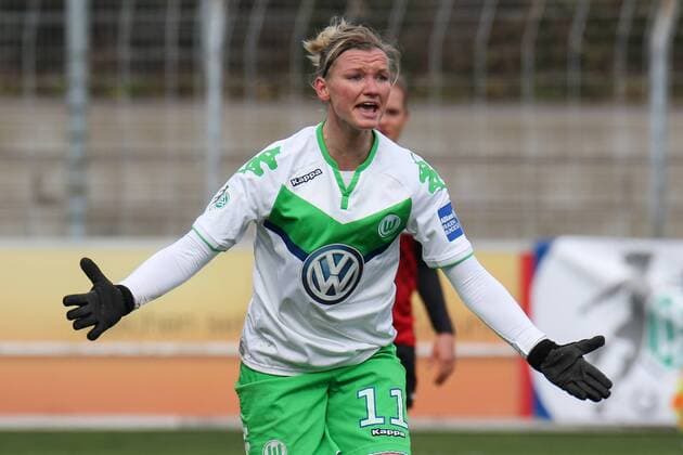 Alexandra Popp (Wolfsburg, 11), beschwert sich, enttäuscht schauend, Enttäuschung, Frustration, disappointed, pessimistisch, Fussball, Allianz Frauen-Bundesliga, SC Freiburg - VfL Wolfsburg, xozx