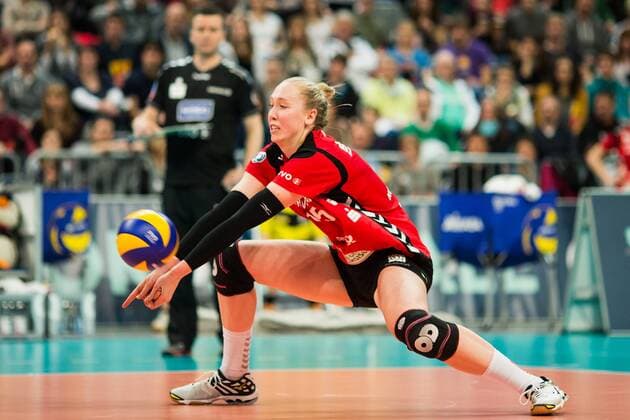 Mannheim, Deutschland, 28.02.2016: Volleyball DVV Pokalfinale 2016 - Finale der Frauen - Allianz MTV Stuttgart - Dresdner SC. Michelle Bartsch (Dresden 15)