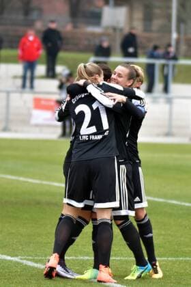 28.02.2016 xfhx Deutschland, Frankfurt, Stadion am Brentanobad Frauenfussball, Allianz Frauen-Bundesliga Saison 2015 2016 1. FFC Frankfurt gegen 1. FC Köln Aktion