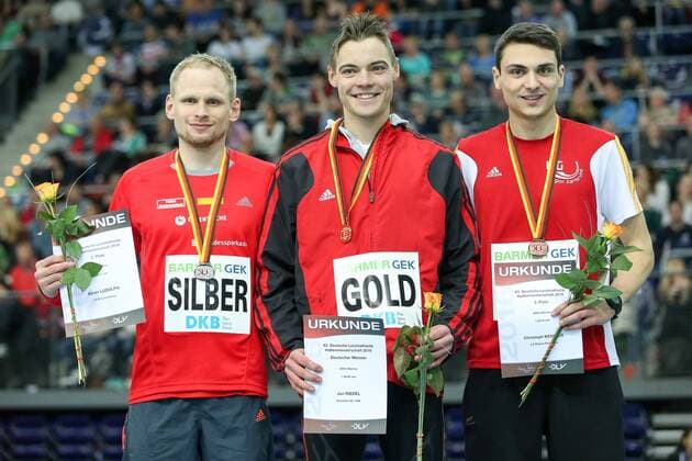 Bilder des Tages - SPORT 63. Deutsche Hallenmeisterschaften; Leipzig, 28.02.2016 v.l. Soeren Ludolph (LG Braunschweig), Jan Riedel (Dresdner SC 1898), Christoph Kessler (LG Region Karlsruhe); 63. Deutsche Hallenmeisterschaften am 28.02.2016 in der Arena Leipzig, Leipzig (Deutschland). xakx