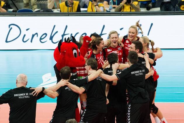Mannheim Jubel Dresden; Volleyball DVV-Pokalfinale 2016, SAP-Arena, Mannheim Deutschland, 20160228; Finale Damen: Allianz MTV Stuttgart vs Dresdner SC Copyright: Wuechner Eibner-Pressefoto EP_NWR