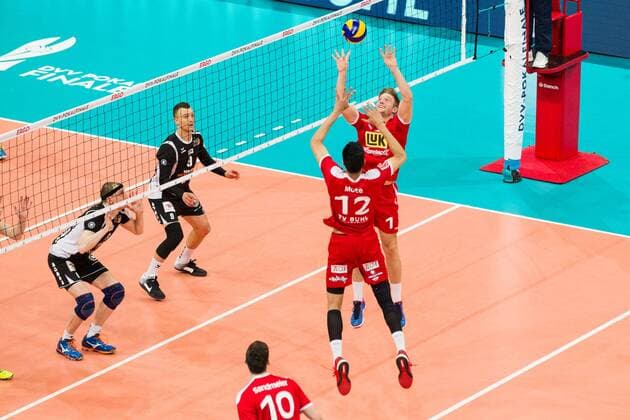 Mannheim Zuspiel Magloire Mayaula Nzeza ( 7 TV Ingersoll Buehl); Volleyball DVV-Pokalfinale 2016, SAP-Arena, Mannheim Deutschland, 20160228; Finale Herren: TV Ingersoll Buehl vs Berlin Recycling Volleys Copyright: Wuechner Eibner-Pressefoto EP_NWR