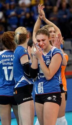 Mannheim Volleyball DVV-Pokalfinale Frauen Allianz MTV Stuttgart vs. Dresdner SC, Michaela Mlejnkova (Stuttgart, vorn) enttäuscht