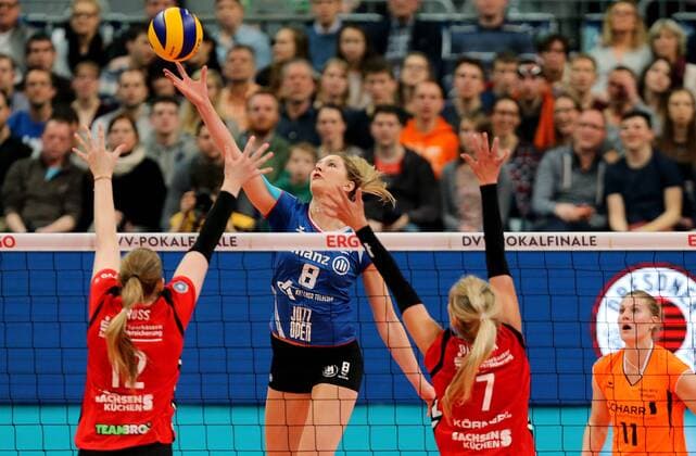Mannheim Volleyball DVV-Pokalfinale Frauen Allianz MTV Stuttgart vs. Dresdner SC, Kaja Grobelna (Stuttgart)
