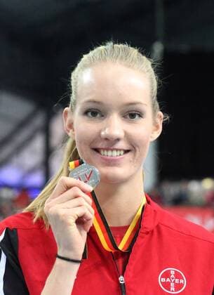 Leichtathletik, Siegerehrungen - Deutsche Hallenmeisterschaft in Leipzig Leipzig, Leichtathletik, athletics, Track and Field, Deutsche Hallenmeisterschaften Leipzig 2016, 27-28.02.2016, LeipzigArena, Leipzig, Katharina Mögenburg, TSV Bayer 04 Leverkusen Hochsprung Frauen , Siegerehrung, Silber medaille,