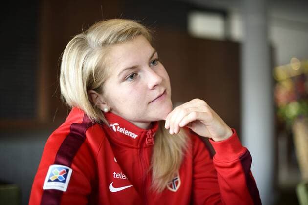 160229 Norges Ada Hegerberg blir intervjuad den 29 februari 2016 i Rotterdam.  Copyright: CARLxSANDIN BB160229CS141
