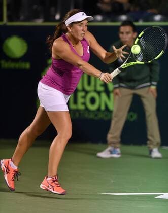 US Irina Falconi returns the ball to Belgian Alison Van Uytvanck during a match in the first day of the Monterrey Open in Mexico, on 29 February 2016. Monterrey Open !ACHTUNG: NUR REDAKTIONELLE NUTZUNG!  MEX01 20160301-635924075706569859