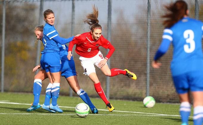 SOCCER - U19 test match, ladies, AUT vs FIN LINDABRUNN,AUSTRIA,02.MAR.16 - SOCCER - OEFB international match Länderspiel test match, Under 19, ladies, Austria vs Finland. Image shows Katharina Naschenweng (AUT). GEPAxpictures xCh.xKelemen