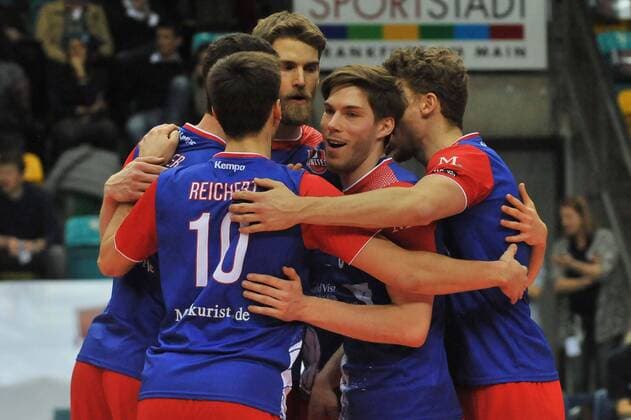 02.03.2016, xtkx, Volleyball 1.Bundesliga, United Volleys - TSV Herrsching, emspor v.l. Moritz Reichert (United Volleys) , Jan Klobucar (United Volleys) , Christian Duennes (United Volleys) ,
