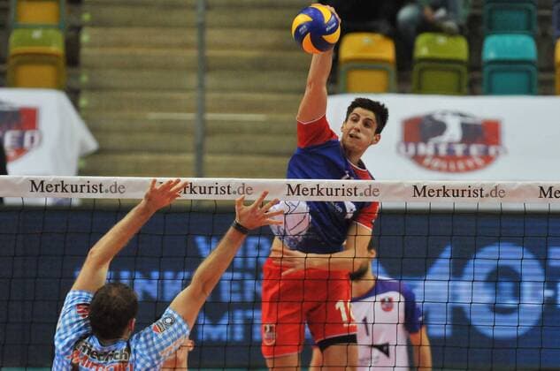02.03.2016, xtkx, Volleyball 1.Bundesliga, United Volleys - TSV Herrsching, emspor v.l. Roy Friedrich (Herrsching) , Moritz Reichert (United Volleys) ,