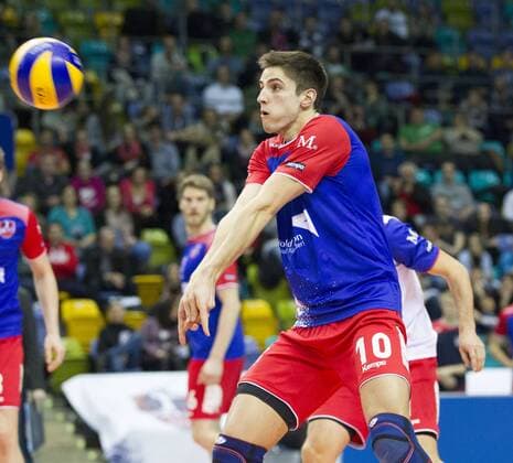Volleyball Hessen - 1. Bundesliga Männer 02.03.2016 United Volleys Rheinmain (blau) - TSV Herrsching (blau) v.l. Moritz Reichert (RheinMain 10) United Volleys Rheinmain - TSV Herrsching