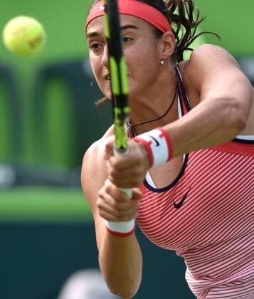 French tennis player Caroline Garcia in action before Croatian Petra Martic during a Monterrey Tennis Open third journey match held in Monterrey, Mexico, 02 March 2016. EFE Miguel Serra MONTERREY TENNIS OPEN !ACHTUNG: NUR REDAKTIONELLE NUTZUNG!  MON453 20160303-635925605773001466