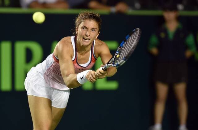 Italy Sara Errani returns a ball to Slovakia Magdalena Ribarikova during a match of the Monterrey Open in Monterrey, Mexico, 02 March 2016. Monterrey Open !ACHTUNG: NUR REDAKTIONELLE NUTZUNG!  MEX102 20160303-635925748961126357