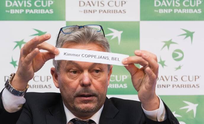 Referee Norbert Peick draws Belgian Kimmer Coppejans name during the draw of the playing schedule for the Davis Cup first round World Group meeting between Belgium and Croatia, Thursday 03 March 2016, in Angleur, Liege. The first round will be played from 04 to 06 March 2016, Liege. BENOITxDOPPAGNE  x04803673x