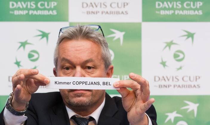 Referee Norbert Peick draws Belgian Kimmer Coppejans name during the draw of the playing schedule for the Davis Cup first round World Group meeting between Belgium and Croatia, Thursday 03 March 2016, in Angleur, Liege. The first round will be played from 04 to 06 March 2016, Liege. BENOITxDOPPAGNE  x04803677x
