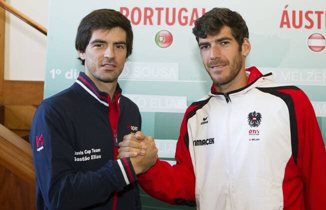 Tennis, Davis Cup, Portugal - Österreich Pressetermin TENNIS - ITF, Davis Cup, POR vs AUT GUIMARAES,PORTUGAL,03.MAR.16 - TENNIS - ITF, Davis Cup, Portugal vs Austria, draw. Image shows Gastao Elias (POR) and Gerald Melzer (AUT). GEPAxpictures xMatthiasxHauer