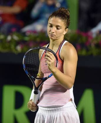Italian Sara Errani reacts after loosing a point against Estonian Anett Kontaveit during a match of the Monterrey Open in Monterrey, Mexico, 03 March 2016. Monterrey Open tennis tournament !ACHTUNG: NUR REDAKTIONELLE NUTZUNG!  MEX102 20160304-635926608337199936