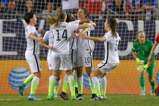March 3, 2016 - Tampa, Florida, USA - US forward CRYSTAL DUNN (16) and her teammates celebrate a second half goal against England during the She Believes Cup at Raymond James Stadium. The US won 1-0. Soccer 2016 - USA Women Beat England 1-0 - ZUMAm63_