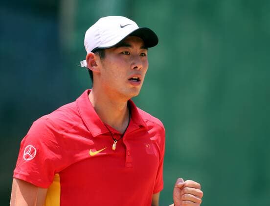 (160304) -- COLOMBO, March 4, 2016 -- Zhang Ze of China reacts during his men s single match against Aqeel Khan of Pakistan during their Davis Cup World Asia Oceania Zone Group l first round single tennis match in Colombo, Sri Lanka, on March 4, 2016. Zhang won 3-0. ) (SP)SRI LANKA-COLOMBO-TENNIS-DAVIS CUP LixPeng 