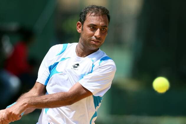 (160304) -- COLOMBO, March 4, 2016 -- Aqeel Khan of Pakistan returns a shot during his men s single match against Zhang Ze of China during their Davis Cup World Asia Oceania Zone Group l first round single tennis match in Colombo, Sri Lanka, on March 4, 2016. Zhang won 3-0. ) (SP)SRI LANKA-COLOMBO-TENNIS-DAVIS CUP LixPeng 