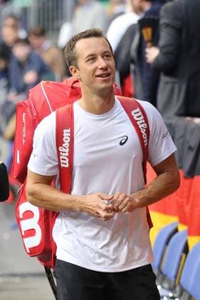 Gibt nach seinem Sieg Autogramme, Philipp Kohlschreiber (GER)