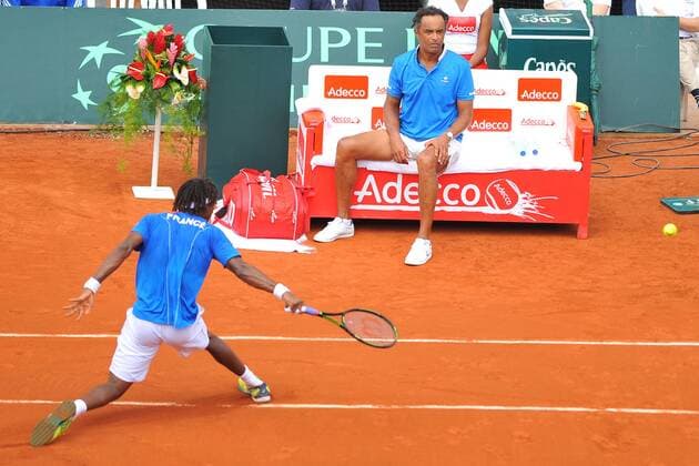 Gael Monfils (Fra) et Yannick Noah TENNIS : Coupe Davis France vs Canada 2016 - 04 03 2016 TennisMagazine Panoramic 