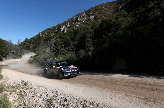 Bilder des Tages - Sport Norwegian Andreas Mikkelsen in action with his Volkswagen during the El Chocolate stage of Rally of Mexico, in Leon, Mexico, 04 March 2016. Rally of México !ACHTUNG: NUR REDAKTIONELLE NUTZUNG!  MEX01 20160304-635927236381496684