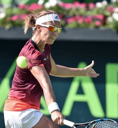 Belgian Kirsten Flipkens returns the ball against British Johanna Konta during a match of the Monterrey Open in Monterrey, Mexico, 04 March 2016. Monterrey Open tennis tournament !ACHTUNG: NUR REDAKTIONELLE NUTZUNG!  MEX102 20160305-635927330160788763