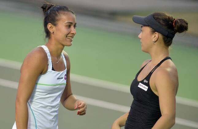Veronica Cepede (L) of Paraguay and Danka Kovinic (R) of Montenegro speak in a game against Spanish Anabel Medina and Arantxa Parra during a match of doubles of the Monterrey Open in Monterrey, Mexico, 04 March 2016. Monterrey Open tennis tournament !ACHTUNG: NUR REDAKTIONELLE NUTZUNG!  MEX102 20160305-635927488618300738