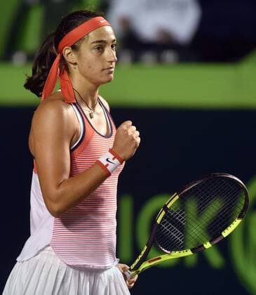 French Caroline Garcia returns the ball against French Pauline Parmentier during a match of the Monterrey Open in Monterrey, Mexico, 04 March 2016. Monterrey Open tennis tournament !ACHTUNG: NUR REDAKTIONELLE NUTZUNG!  MEX102 20160305-635927564104931349