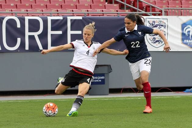 03 MAR 2016: Germany s Leonie Maier (4) attempts to get around France s Amel Majri (22) during the SheBelieves Cup between the Germany and France at Raymond James Stadium in Tampa, Florida. (Cliff Welch Icon Sportswire) SOCCER: MAR 03 Women s - SheBelieves Cup - Germany v France Icon357160303508 EDITORIAL USE ONLY