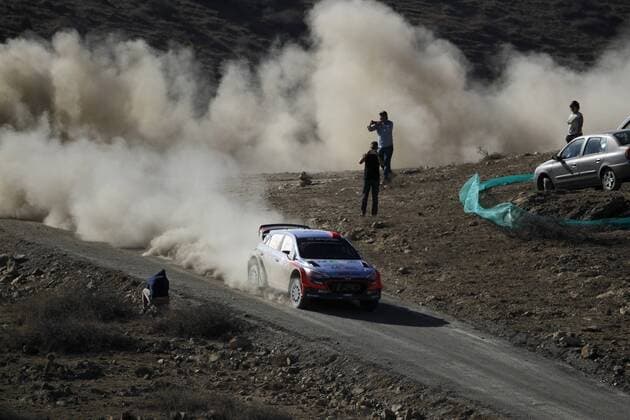 Spanish driver Daniel Sordo in his Hyundai N i20 WRC Motorsport Rallye WM during the second day of competition of the 13th Rally World Championship WM Weltmeisterschaft in Leon, Mexico, 05 March 2016. The event will run until next 06 March. 13TH RALLY WORLD CHAMPIONSHIP IN MEXICO !ACHTUNG: NUR REDAKTIONELLE NUTZUNG!  20160305-635928049141893956