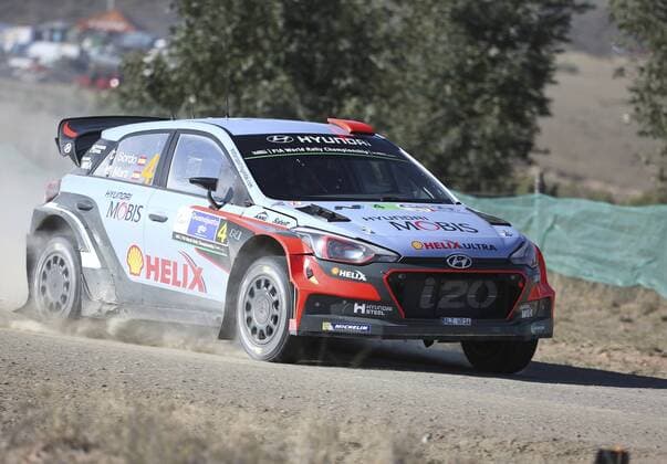 Spanish driver Daniel Sordo in his Hyundai N i20 WRC Motorsport Rallye WM during the second day of competition of the 13th Rally World Championship WM Weltmeisterschaft in Leon, Mexico, 05 March 2016. The event will run until next 06 March. 13TH RALLY WORLD CHAMPIONSHIP IN MEXICO !ACHTUNG: NUR REDAKTIONELLE NUTZUNG!  20160305-635928061050930390