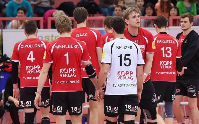 Volleyball 1. Bundesliga Saison 2015 2016 TV Rottenburg - VSG Coburg Grub 05.03.2016 Enttaeiuschung TV Rottenburg; Federico Cipollone, Dirk Mehlberg , Felix Isaak, Willy Belizer, Friederich Nagel und Moritz Karlitzek (v.li.) 