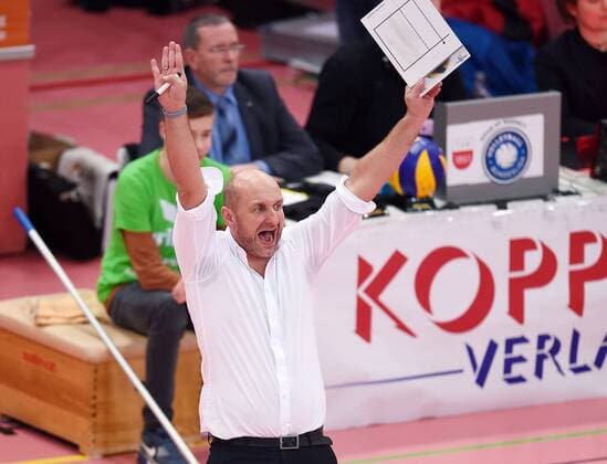 Volleyball 1. Bundesliga Saison 2015 2016 TV Rottenburg - VSG Coburg Grub 05.03.2016 JUBEL TV Rottenburg; Trainer Hans Peter Mueller - Angstenberger 