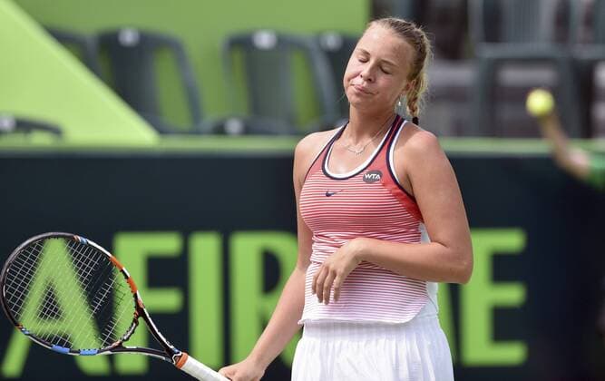 Estonian tennis player Anett Kontaveit in action against Belgian Kirsten Flipkens during the Monterrey Open Tennis semifinal game played at Monterrey, Mexico on 05 March 2016. Anett Kontaveit vs Kirsten Flipkens !ACHTUNG: NUR REDAKTIONELLE NUTZUNG!  MEX200 20160305-635928141094970906