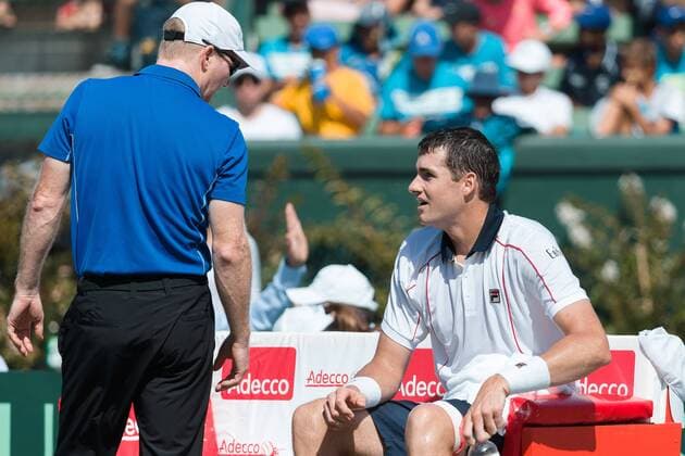 March 6, 2016: Jim Courier captain of the USA team coaches John Isner in the first reverse single match against Bernard Tomic of Australia during of the BNP Paribas Davis Cup World Group first round tie between Australia and USA at Kooyong tennis club in Melbourne, Australia. Tennis 2016: Davis Cup AUS v USA Day 3 - ZUMAc04_