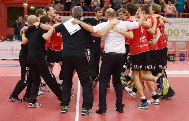 Tübingen , Volleyball Bundesliga TV Rottenburg vs. VSG Coburg Grub , Jubel Rottenburg