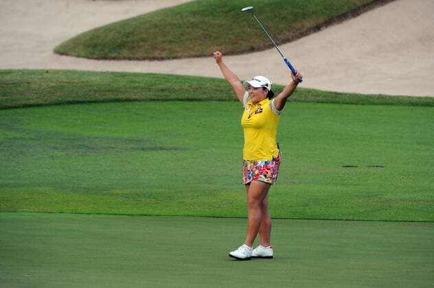 (160306) -- SINGAPORE, March 6, 2016 -- South Korea s player Jang Ha Na celebrates after winning the HSBC Women s Champions held at Singapore s Sentosa Golf Club on March 6, 2016. ) (SP)SINGAPORE-GOLF-HSBC WOMEN S CHAMPIONS ThenxChihxWey 