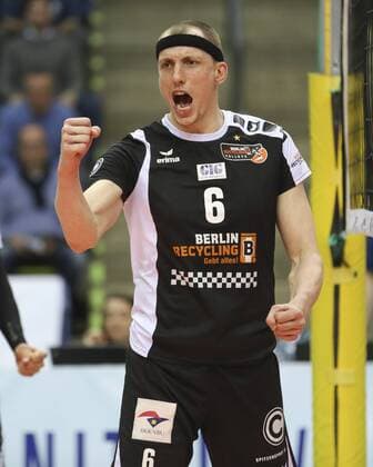 Frankfurt am Main Jubel bei Felix Fischer (Berlin RV, 6); Jubel, Freude, Begeisterung, Torjubel ; United Volleys RheinMain - BERLIN RECYCLING Volleys, 1. VBL, 05.03.2016 Copyright: Roskaritzx Eibner-Pressefoto EP_rrz