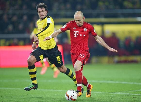 05.03.2016, Fussball 1.Bundesliga 2015 2016, 25.Spieltag, Borussia Dortmund - FC Bayern München, im Signal-Iduna-Park Dortmund. v.l. Mats Hummels (Dortmund) gegen Arjen Robben (Bayern München) 