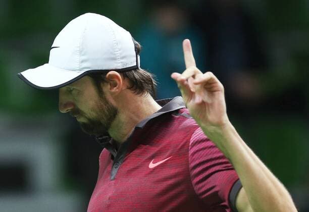Tennis, Davis Cup, Russland - Schweden KAZAN, RUSSIA. MARCH 6, 2016. Russia s tennis player Konstantin Kravchuk gestures in Rubber 5 of the Davis Cup Group I Europe Africa Zone 1st Round tie against Sweden at Kazan Tennis Academy. Kravchuk won 6-2, 6-2. Russia won the tie 5-0. Yegor Aleyev TASS  TS018B40